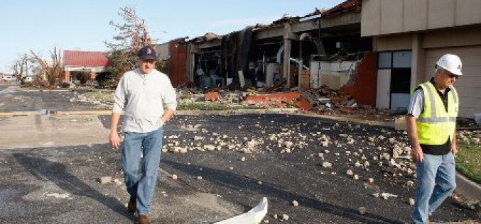 At Least 9 Killed in Latest Oklahoma Tornado; 4-Year-Old Girl Died in Floodwaters