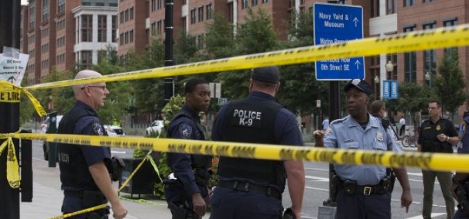 Police say 2 shooters have killed 4, injured 8 on grounds of Washington Navy Yard