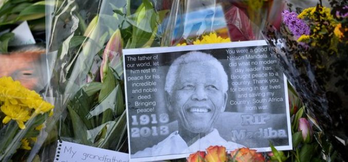 Huge memorial service for Mandela