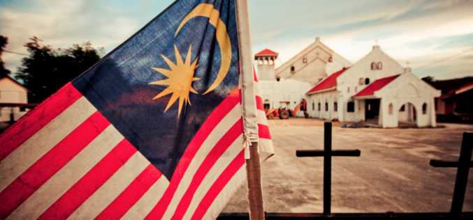 Islamic Authorities Seize Over 300 Bibles From Christian Group in Malaysia